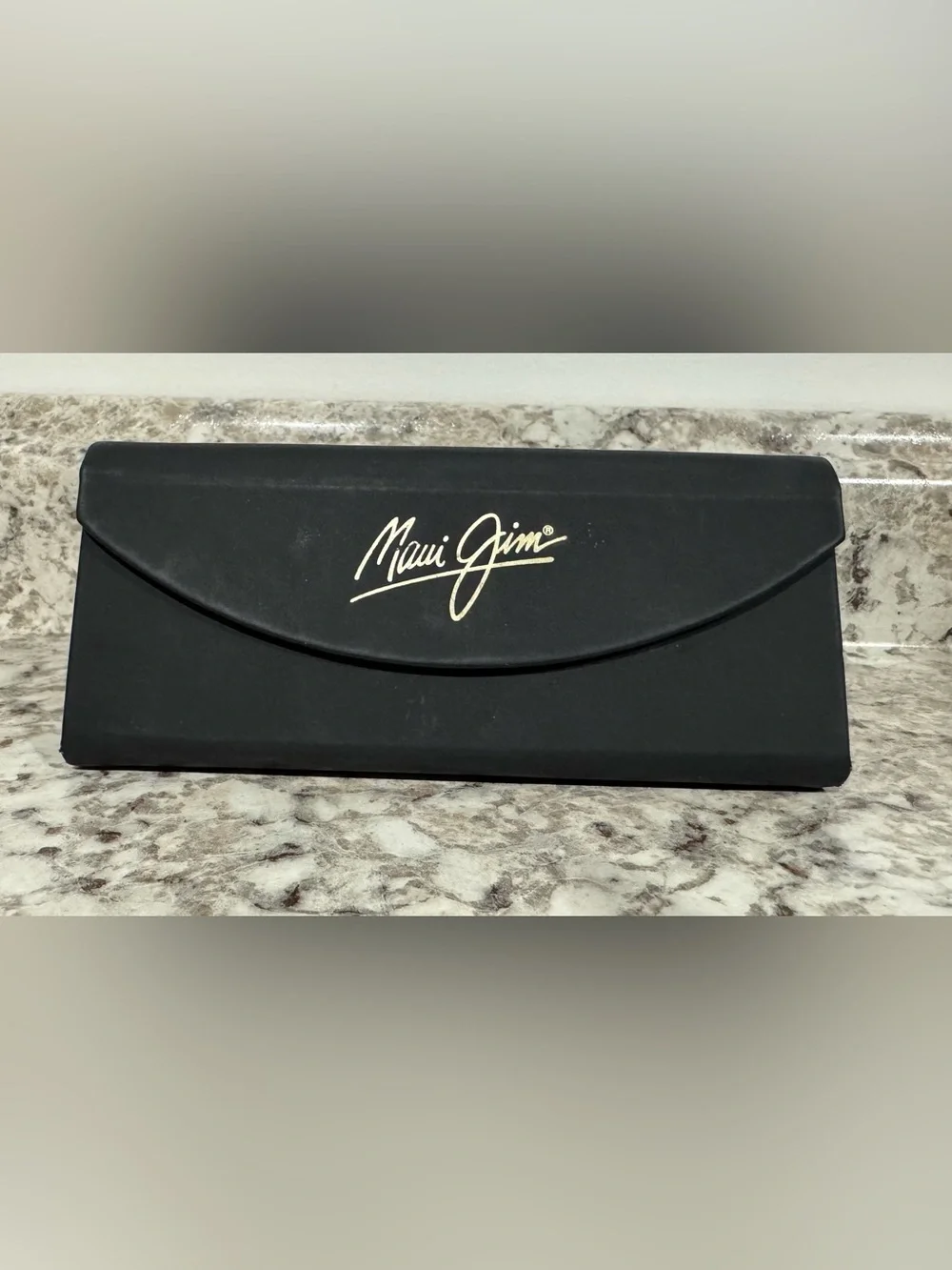 Maui Jim sunglasses case tri fold triangle black collapsible (case only)